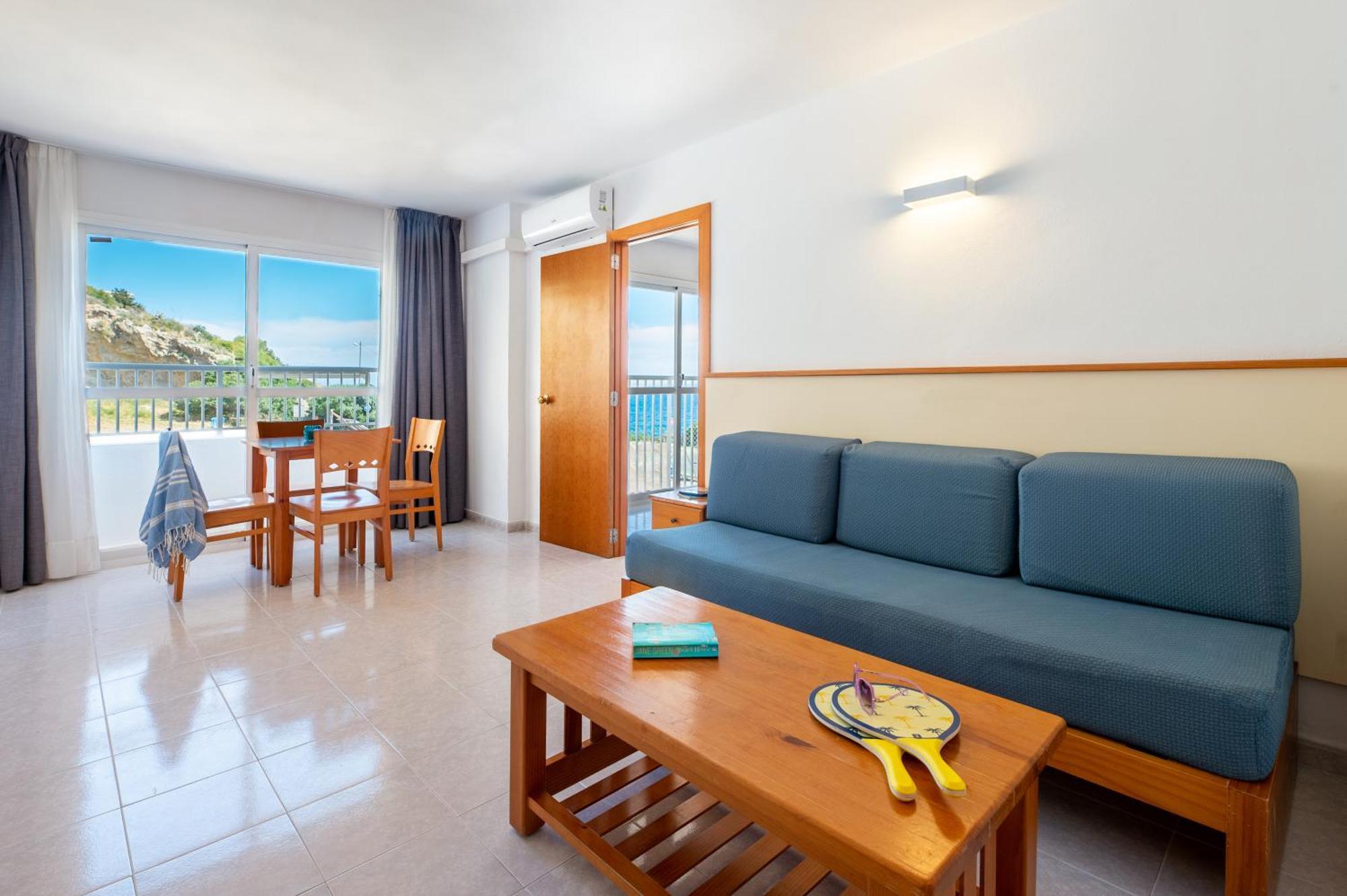 Vibra Tropical Garden Apartment Figueretas